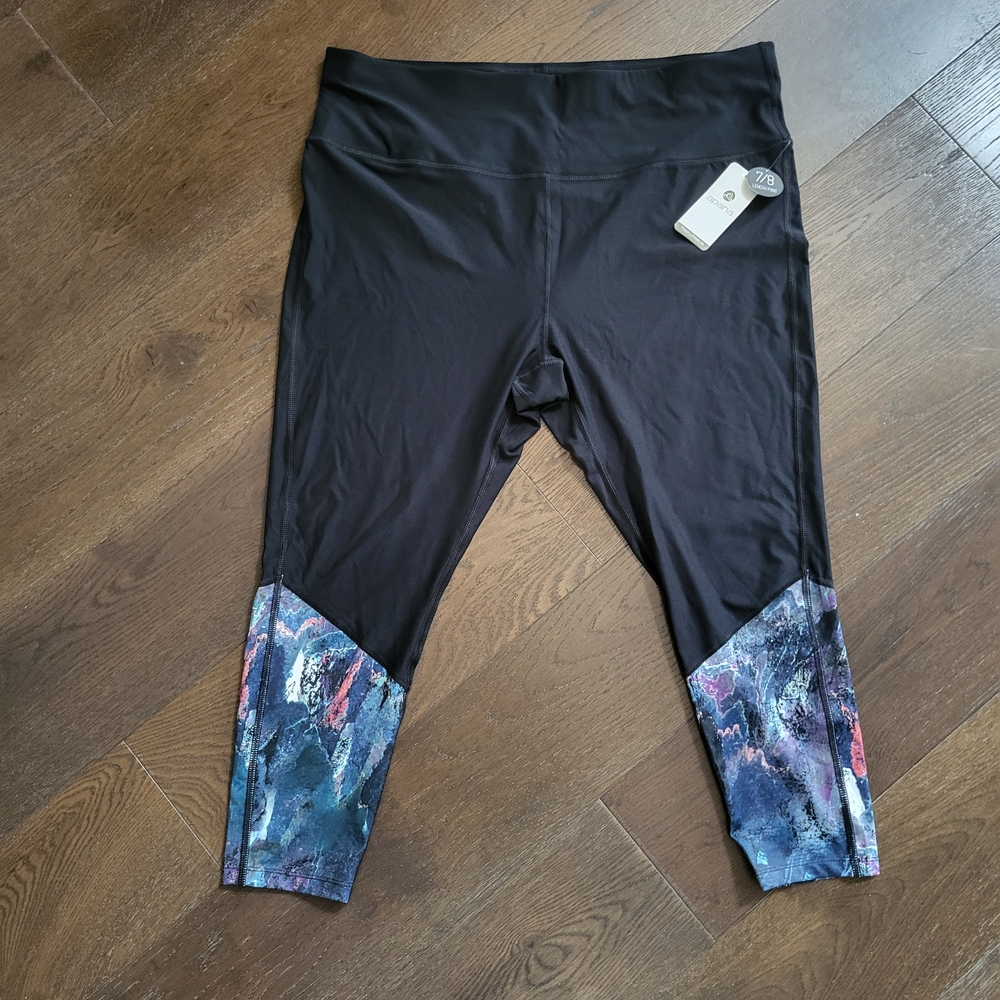 Apana Black Leggings with Abstract Design Size 3X *New With Tags*